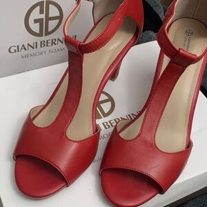Giani Bernini Red T-Strap Leather Heels